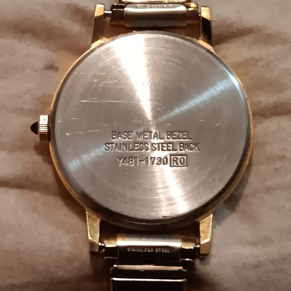 Vintage Lorus Walt Disney watch featuring Mickey Mouse - Picture 5 of 5